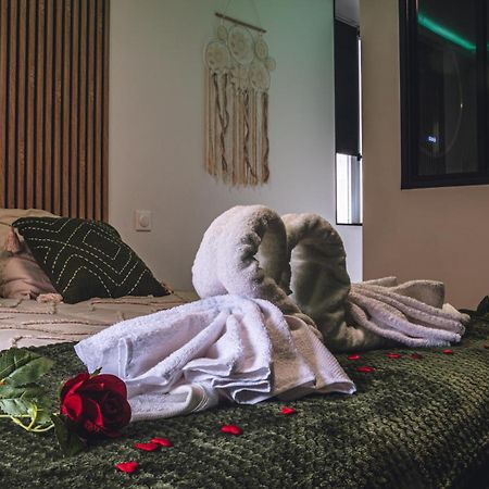 Evasion Room Spa Hénin-Beaumont Eksteriør bilde